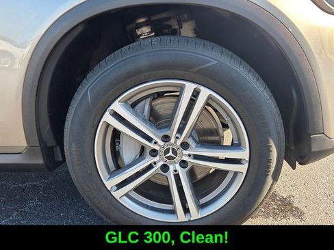 Used 2020 Mercedes-Benz GLC 300 image 9