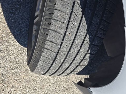 Used 2017 Chevrolet Traverse LT image 6