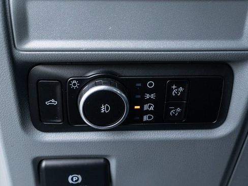 Used 2023 Ford F150 XL w/ Trailer Tow Package image 19