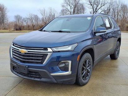 Used 2023 Chevrolet Traverse LT
