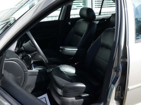 Used 2004 Volkswagen Jetta GLS image 39