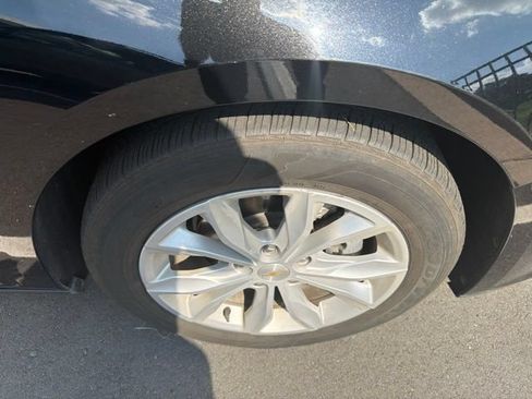 Used 2024 Chevrolet Malibu LT FWD image 25
