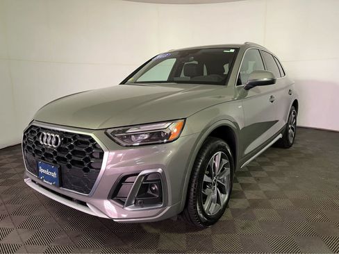 Used 2023 Audi Q5 2.0T Premium Plus w/ Premium Plus Package AWD/4WD image 3