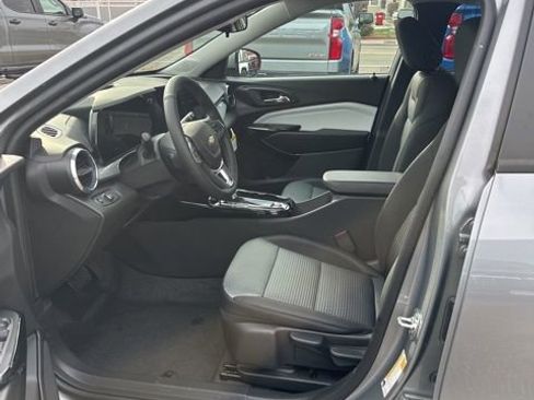 New 2026 Chevrolet Trax LT FWD image 16