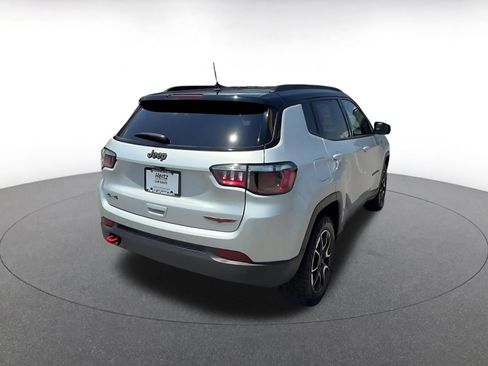 Used 2025 Jeep Compass Trailhawk AWD/4WD image 15