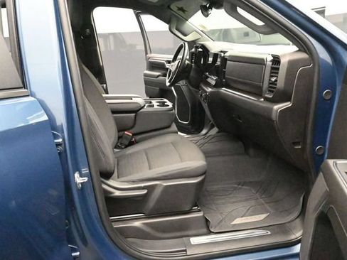 Used 2024 Chevrolet Silverado 1500 RST AWD/4WD image 15
