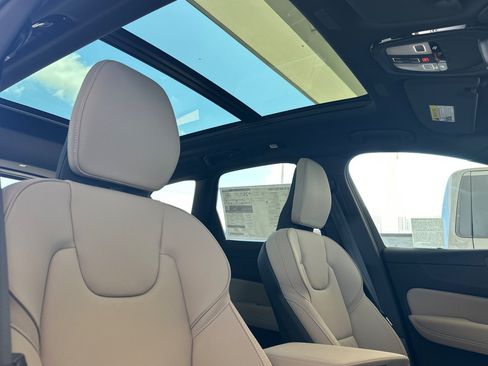 New 2026 Volvo XC60 B5 Core AWD/4WD image 13