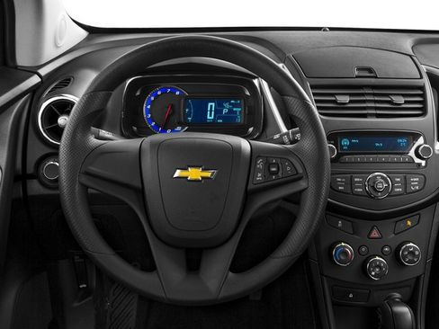 Used 2016 Chevrolet Trax LS FWD image 10