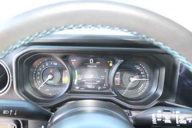 Used 2024 Jeep Wrangler Unlimited Rubicon 4xe AWD/4WD image 17