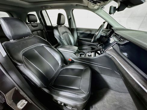 Used 2024 Jeep Grand Cherokee Limited 4xe AWD/4WD image 24