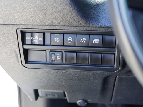 Used 2022 Toyota Tundra SR5 w/ SR5 Premium Package RWD image 19