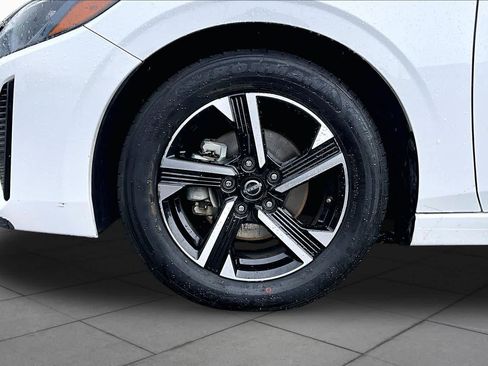 Certified 2024 Nissan Sentra SV FWD image 11