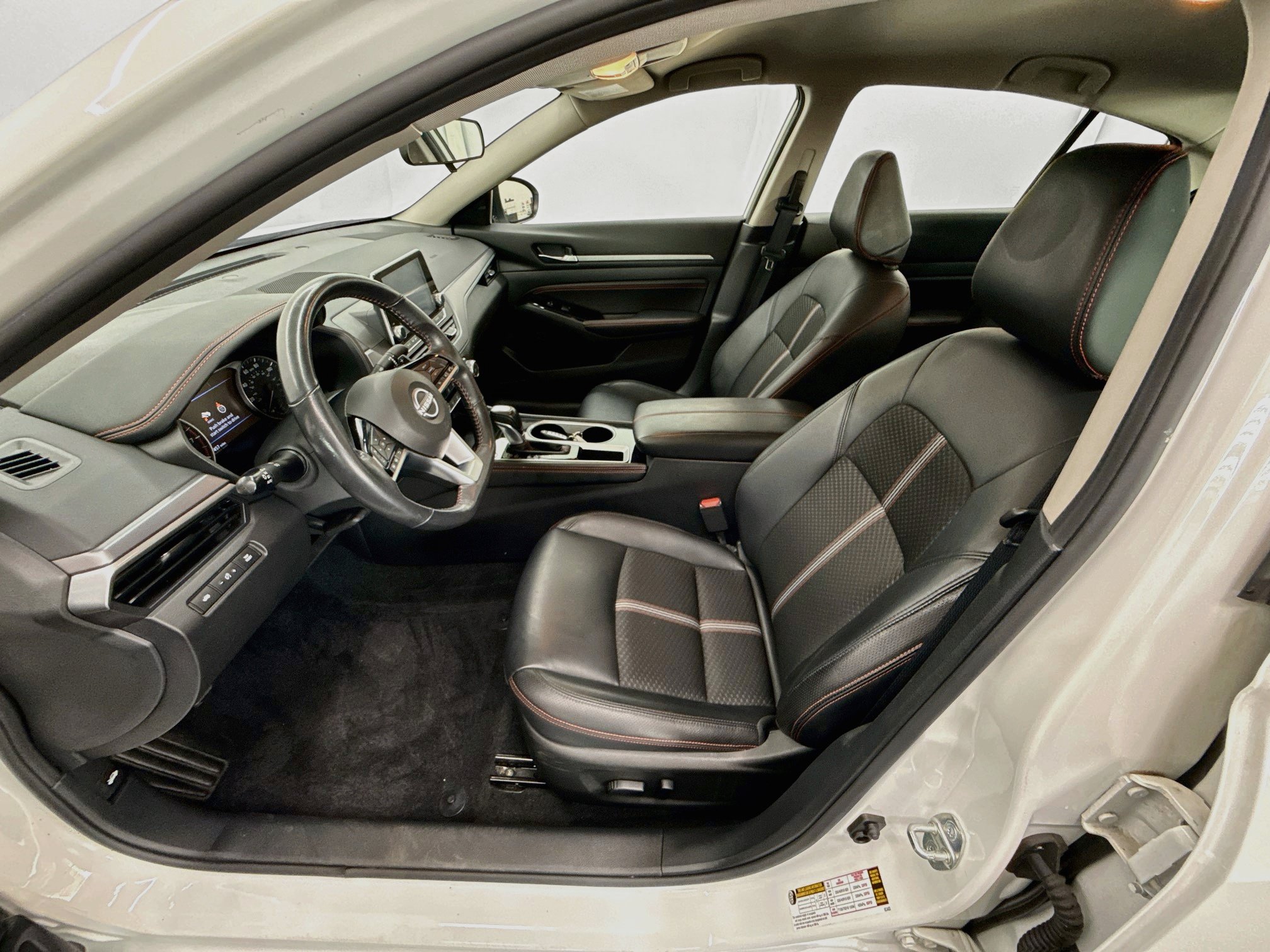 Used 2023 Nissan Altima 2.5 SR FWD image 13