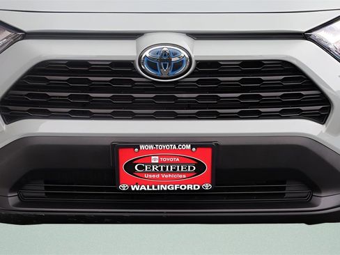 Certified 2023 Toyota RAV4 XLE w/ Convenience Package image 8