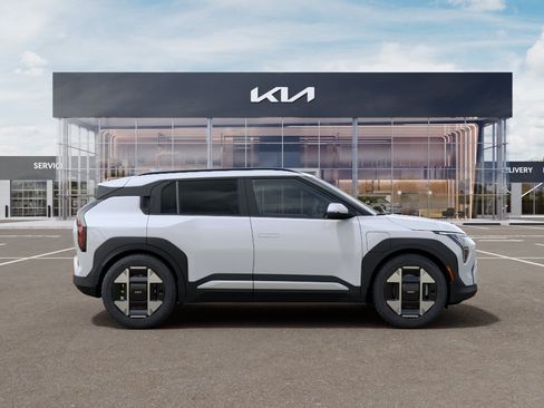 New 2027 Kia EV3 Wind AWD/4WD image 7