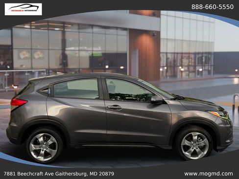 Used 2019 Honda HR-V LX image 6