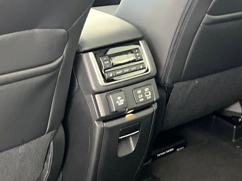 New 2026 Subaru Ascent Touring AWD/4WD image 38
