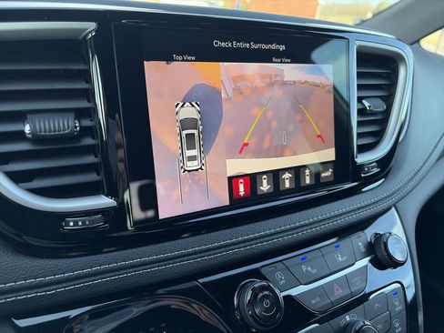 New 2026 Chrysler Pacifica Select w/ S Appearance Package image 17