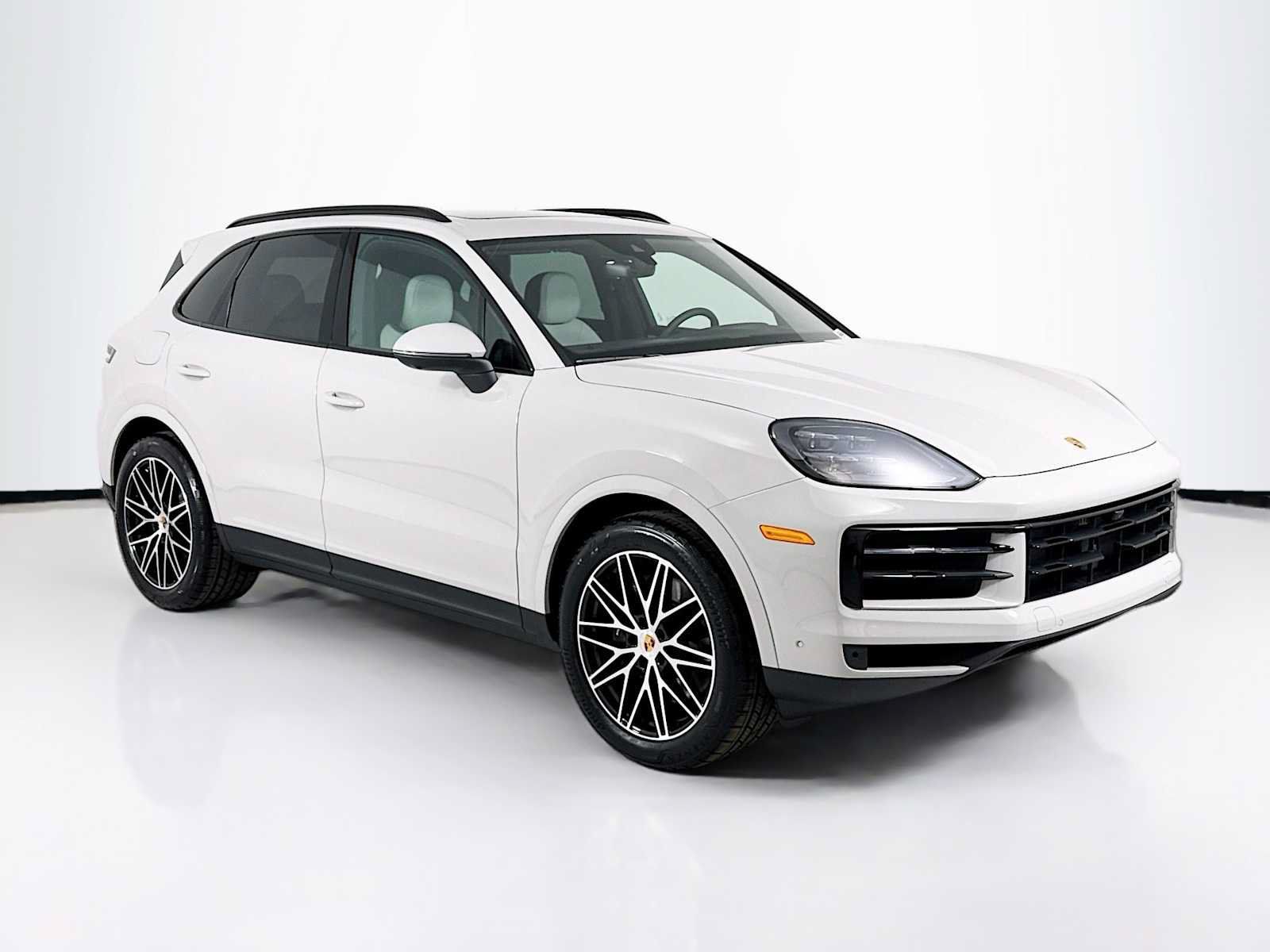 Used 2026 Porsche Cayenne AWD/4WD image 7
