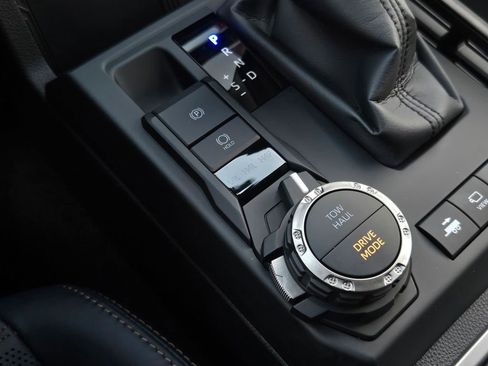 Used 2026 Toyota 4Runner 4WD image 19