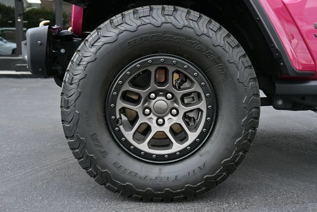 Used 2022 Jeep Wrangler Unlimited Rubicon w/ Xtreme Recon 35" Tire Package AWD/4WD image 11