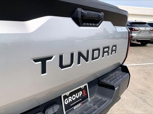 Used 2022 Toyota Tundra SR5 AWD/4WD image 29