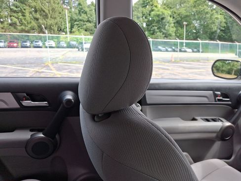 Used 2011 Honda CR-V LX image 13