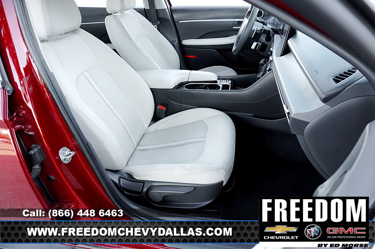 Used 2025 Hyundai Sonata SEL FWD image 11