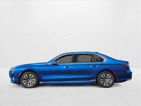 New 2026 BMW i7 xDrive60 AWD/4WD image 3