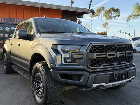 Used 2019 Ford F150 Raptor w/ Equipment Group 802A Luxury AWD/4WD image 22