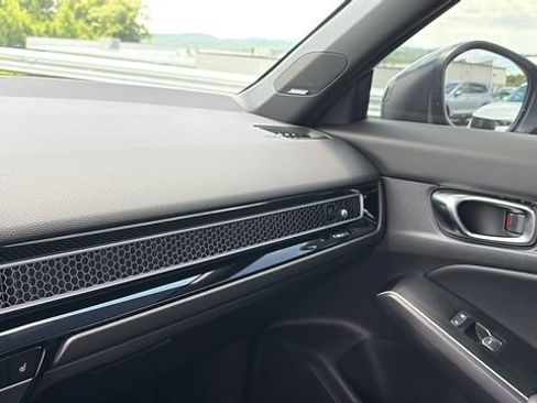 Used 2025 Honda Civic Sport Touring image 21