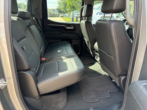 Used 2025 GMC Sierra 1500 SLT image 22
