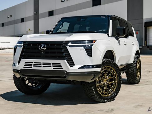 Used 2025 Lexus GX 550 w/ Accessory Package (2T) image 5