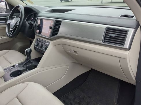 Used 2018 Volkswagen Atlas SE image 19