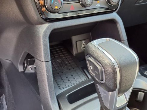 New 2025 Ford Ranger XLT w/ FX4 Off-Road Package image 18