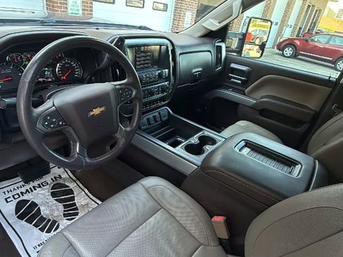 Used 2018 Chevrolet Silverado 2500 LTZ w/ Duramax Plus Package AWD/4WD image 15