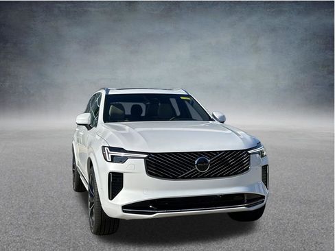 New 2026 Volvo XC90 B6 Plus AWD/4WD image 1