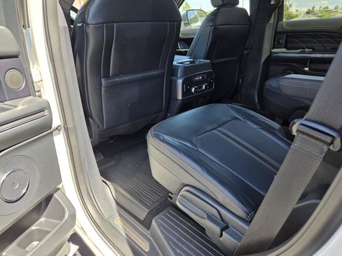 Certified 2024 Ford Expedition Platinum RWD image 13