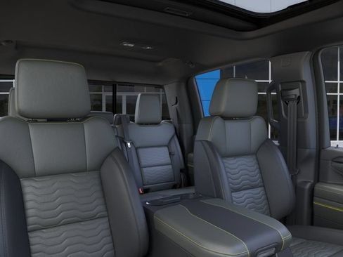 New 2026 Chevrolet Silverado 2500 ZR2 AWD/4WD image 25