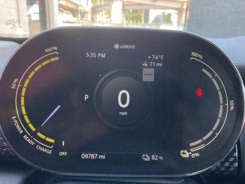 Used 2020 MINI Cooper SE w/ 6.5" Touchscreen Package image 16