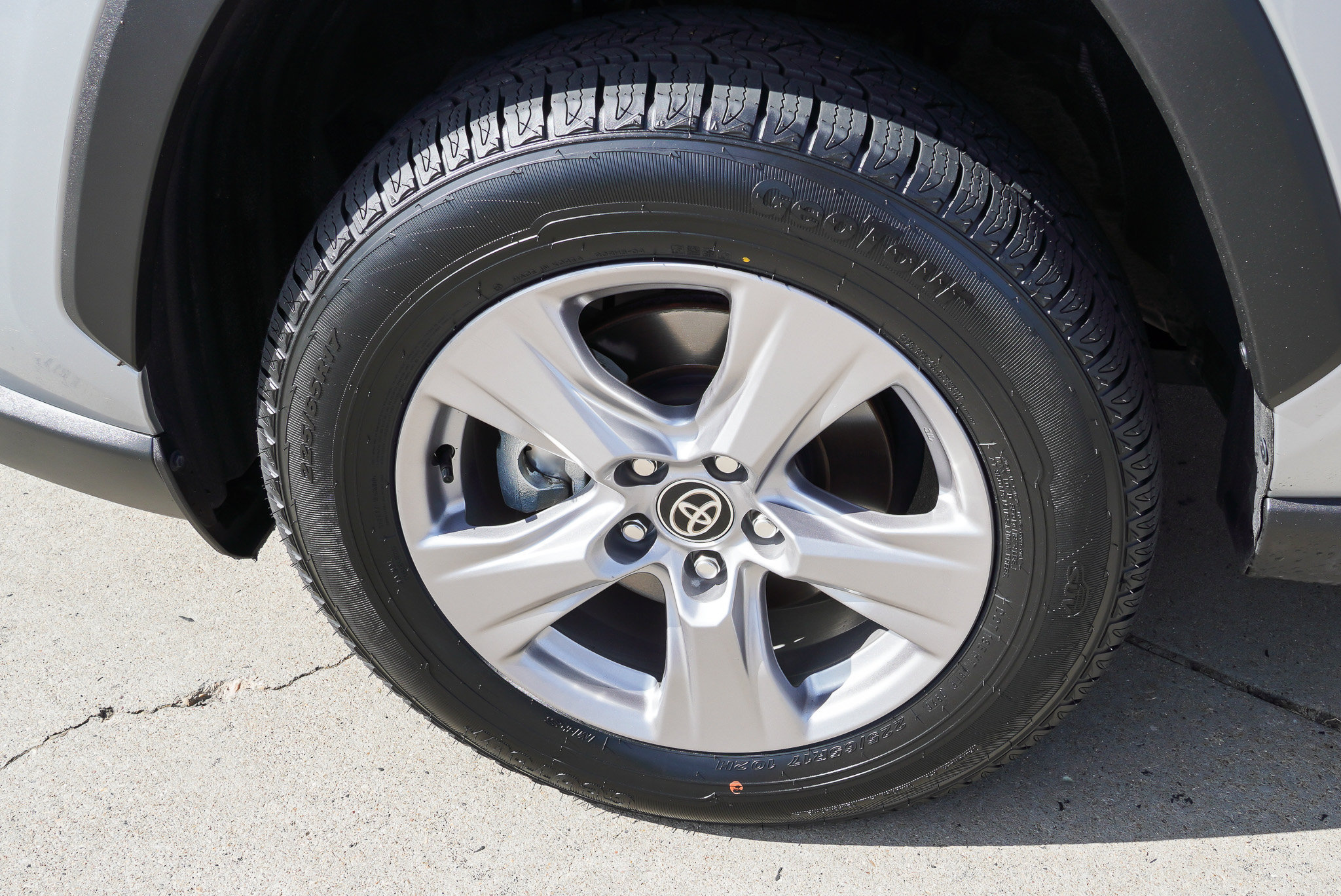 Certified 2025 Toyota RAV4 XLE AWD/4WD image 12