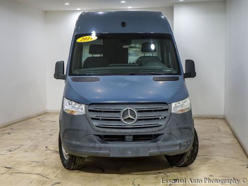 Used 2019 Mercedes-Benz Sprinter 170 image 4