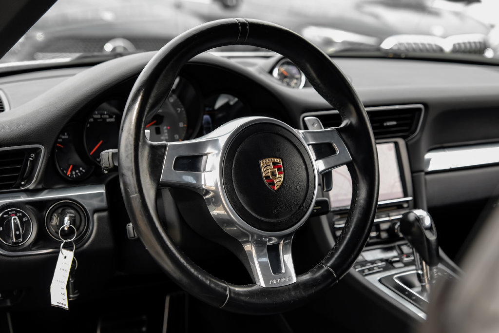 Used 2014 Porsche 911 Carrera S RWD image 15