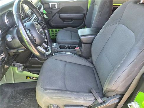 Used 2018 Jeep Wrangler Sport AWD/4WD image 14