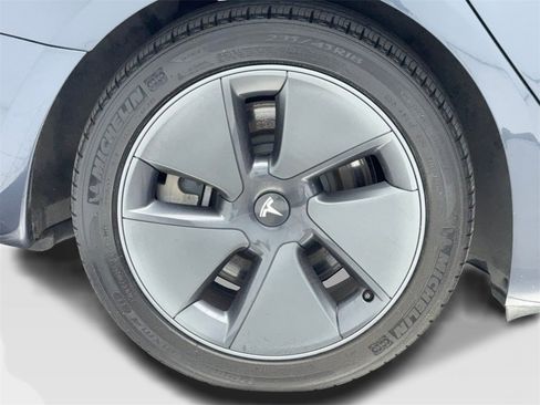 Used 2023 Tesla Model 3 Standard Range image 51