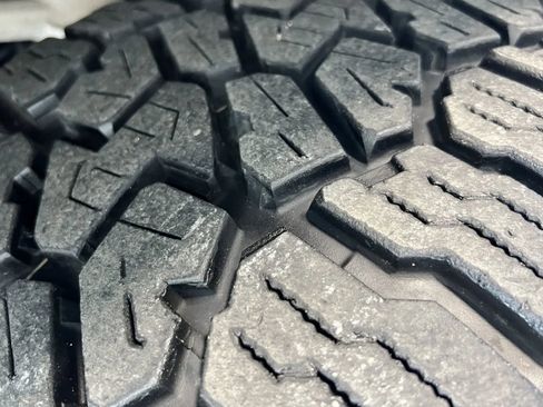 Used 2015 Toyota Tundra SR5 w/ SR5 Upgrade Package image 34