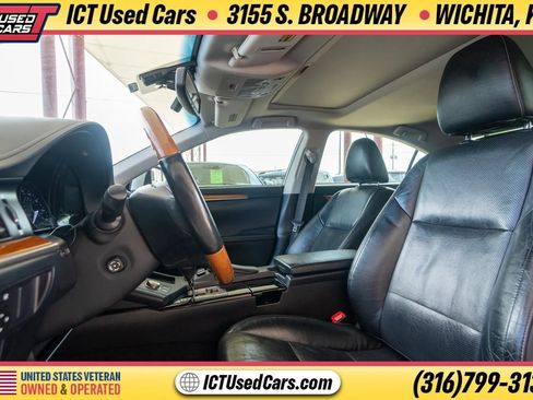 Used 2014 Lexus ES 300h w/ Luxury Package w/Bamboo Trim FWD image 10