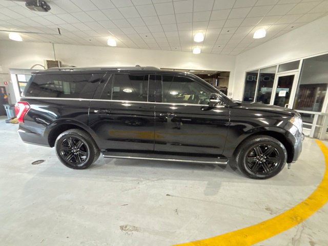 Used 2020 Ford Expedition Max XLT w/ Equipment Group 202A RWD image 7