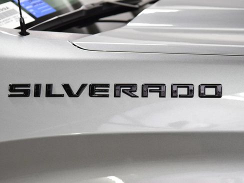 Used 2026 Chevrolet Silverado 1500 RST w/ Dark Appearance Package AWD/4WD image 16