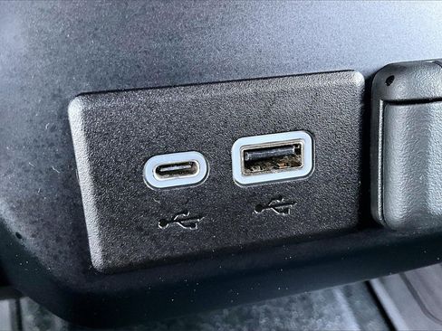 Used 2021 GMC Sierra 2500 SLE image 33